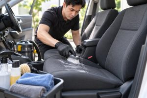 Vệ sinh ghế nỉ ô tô tại nhà: sạch và nhanh khô